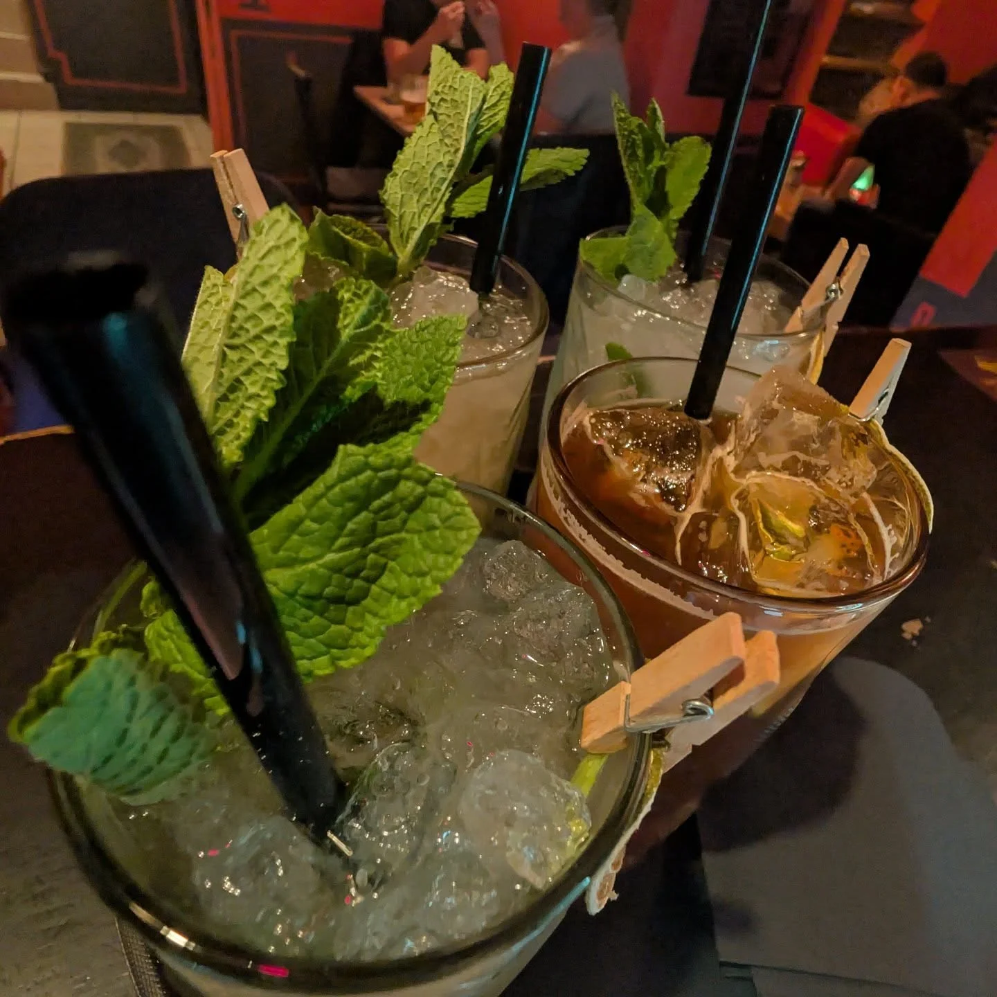 Letní nabídky drinků v baru Aventin